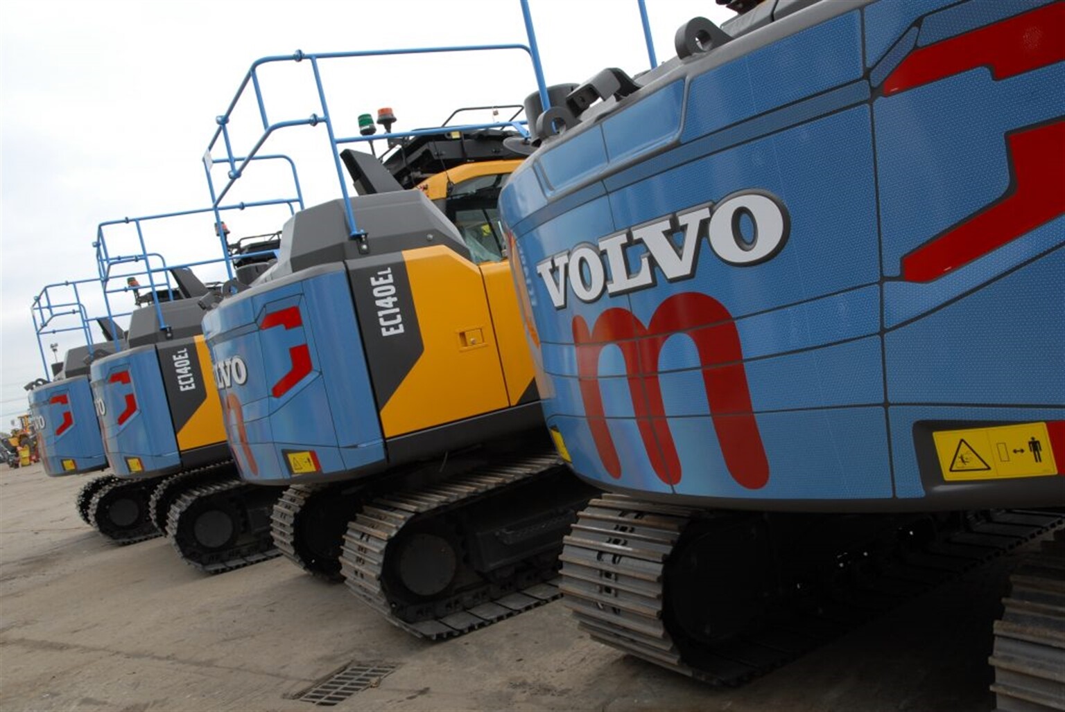 Mackoy add more new Volvo's to the fleet