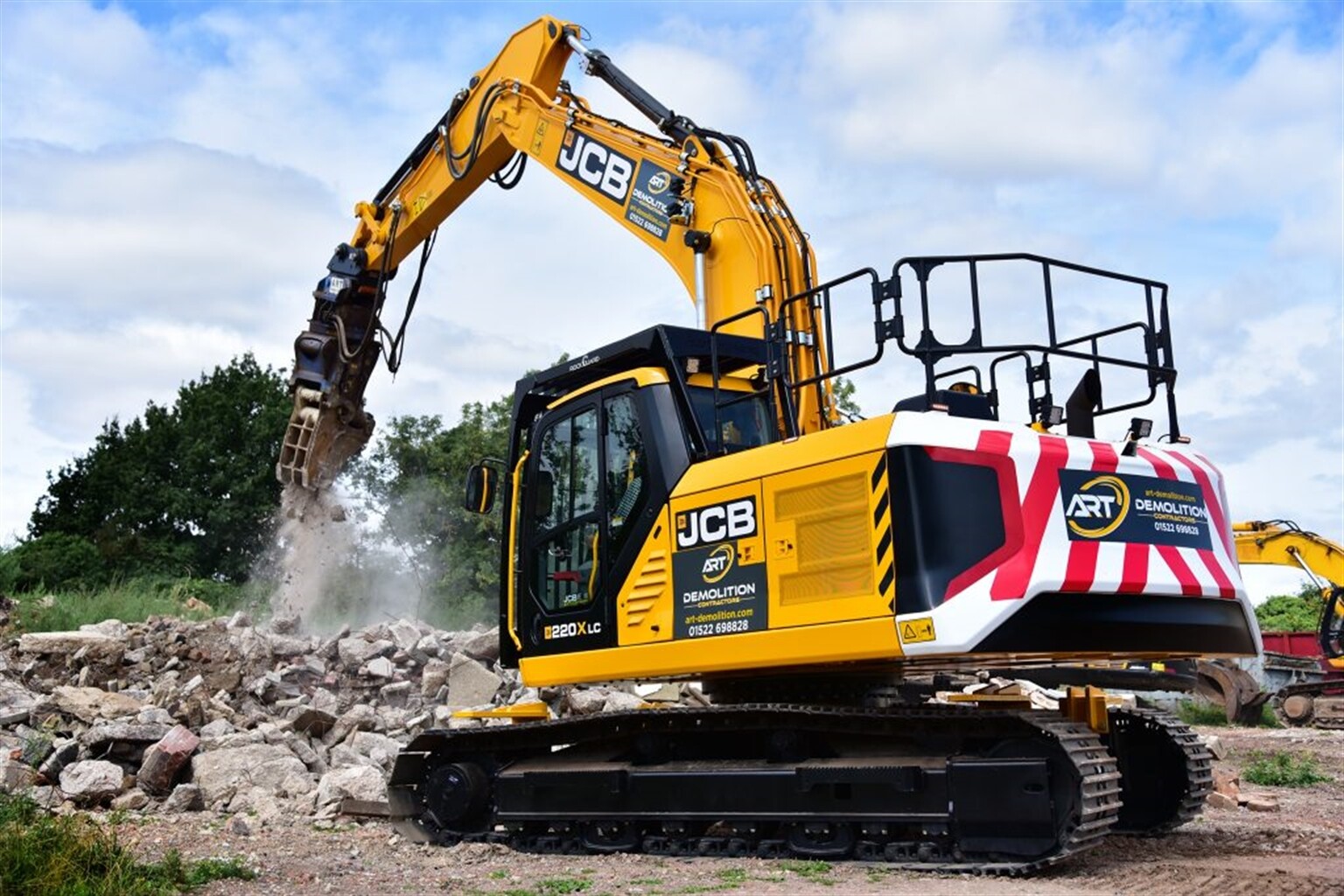 New JCB X Series is a masterpiece for A.R.T. Demolition
