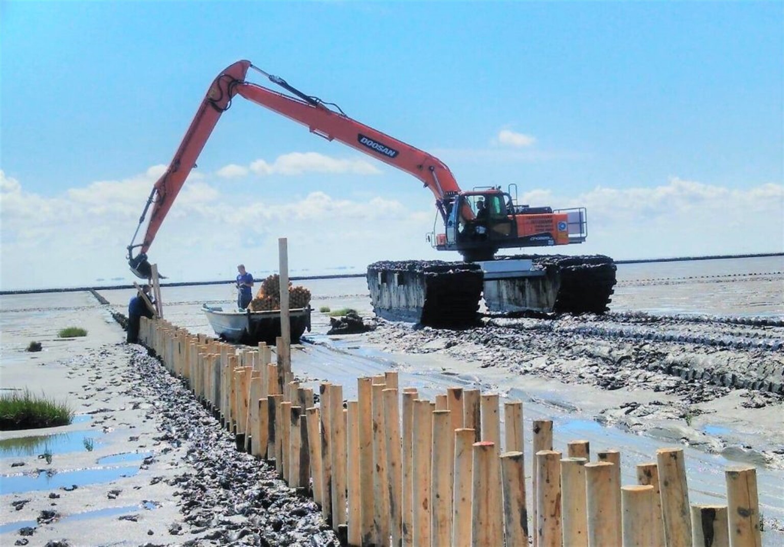 Doosan 'All Terrain' excavator goes to work in Germany