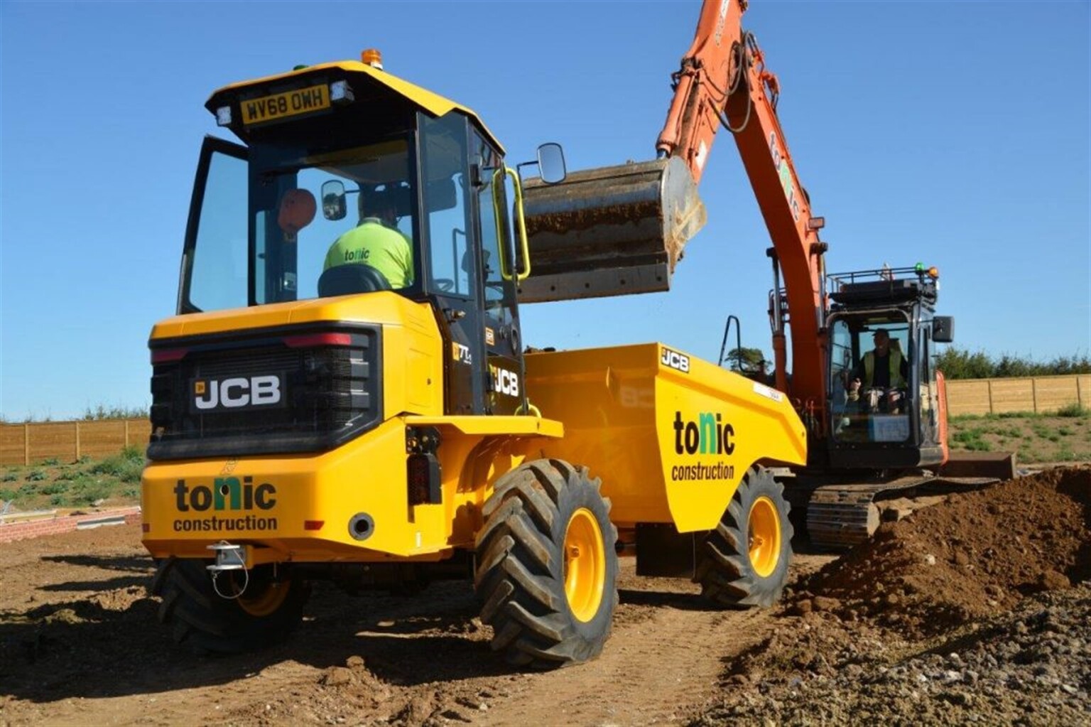 Hi-Viz takes dumper safety to another level for Tonic