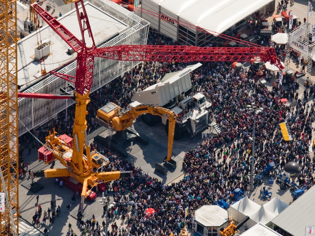 Bauma 2010 Luftaufnahme Messestand_Screen