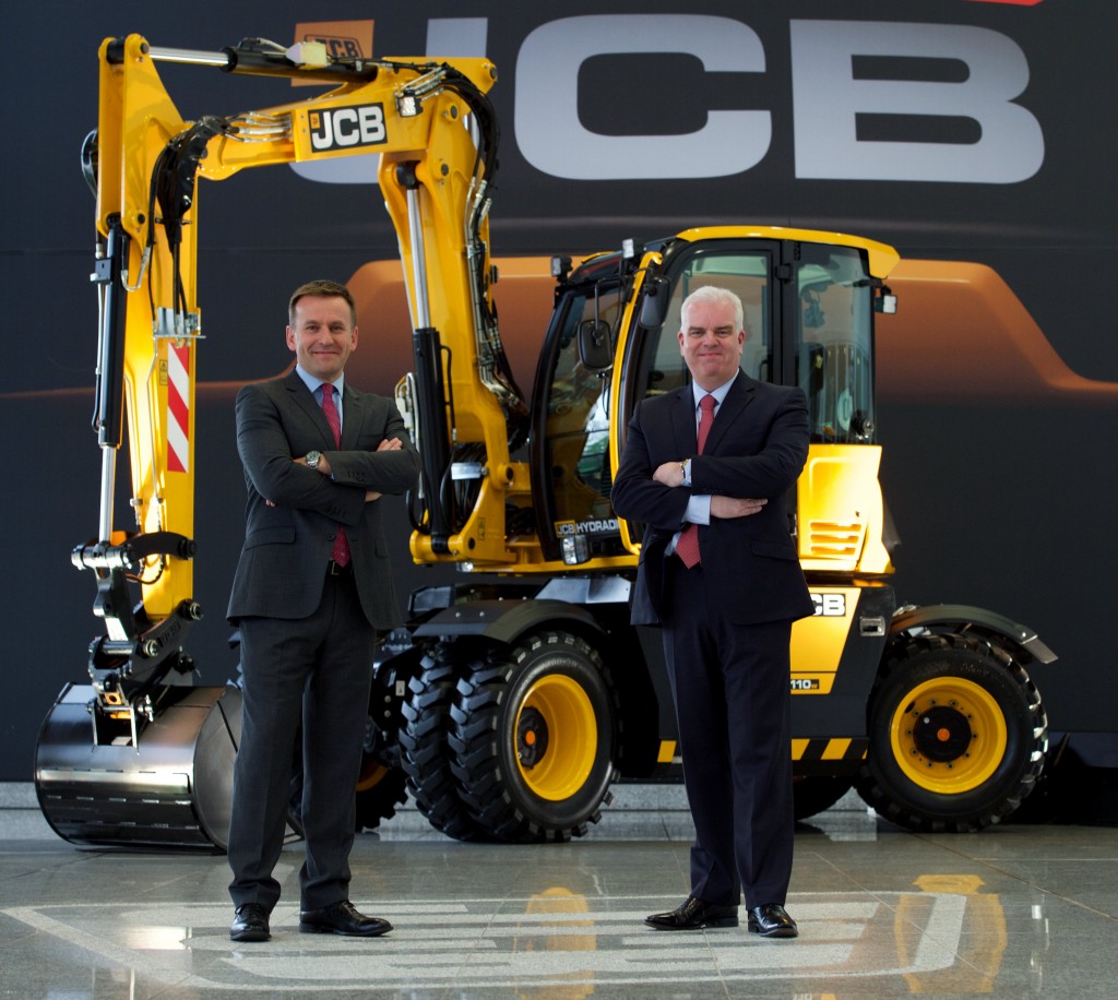 Pictured left to right are JCB CEO Graeme Macdonald and JCB Heavy Products MD Mick Mohan next to the newly launched JCB Hydradig