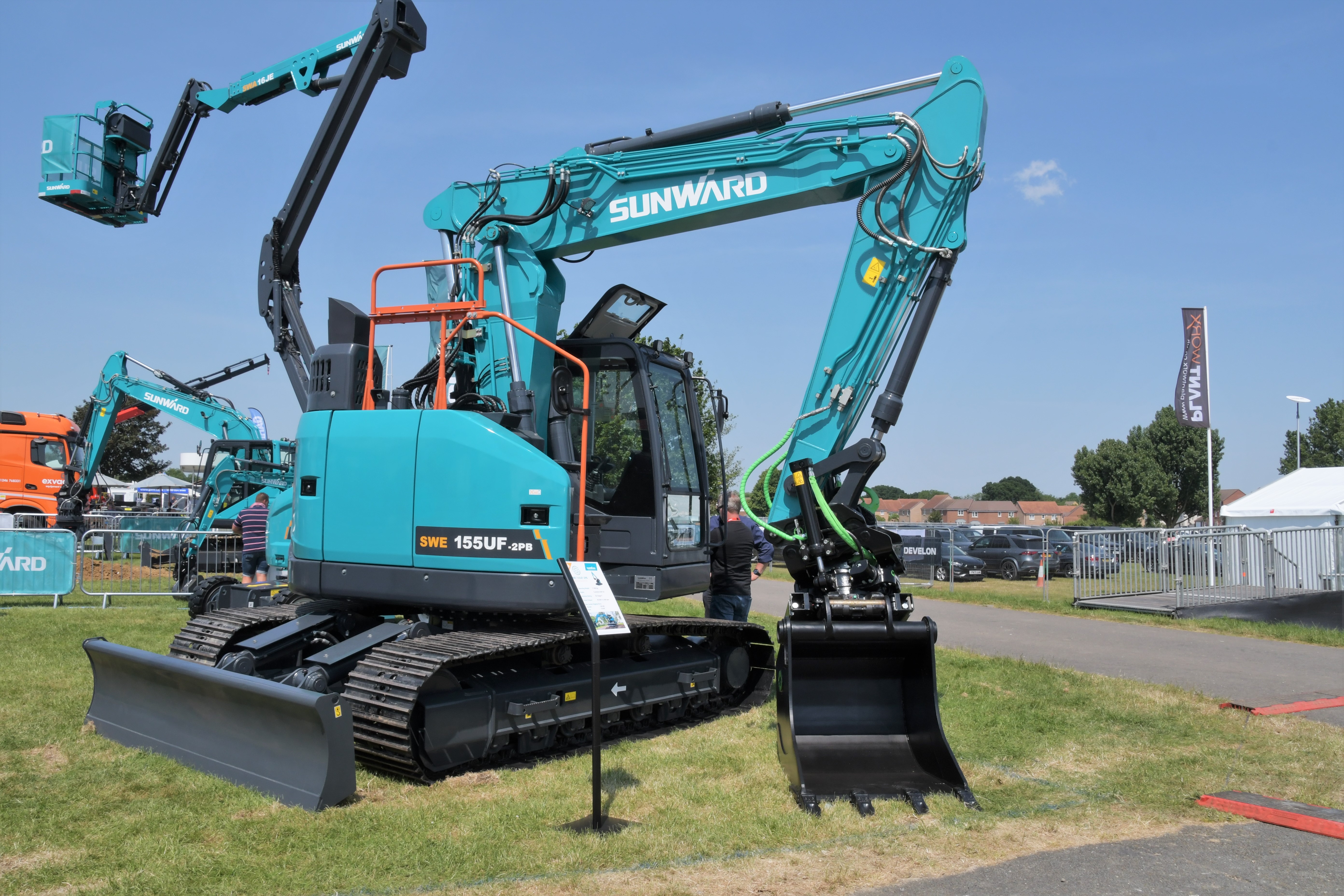 Sun Shines on Sunward at Plantworx