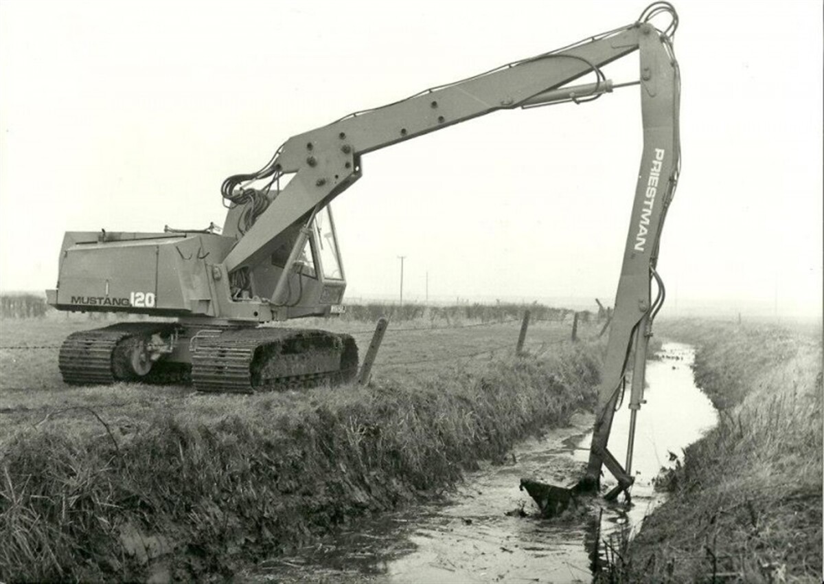 Classic kit on land drainage works