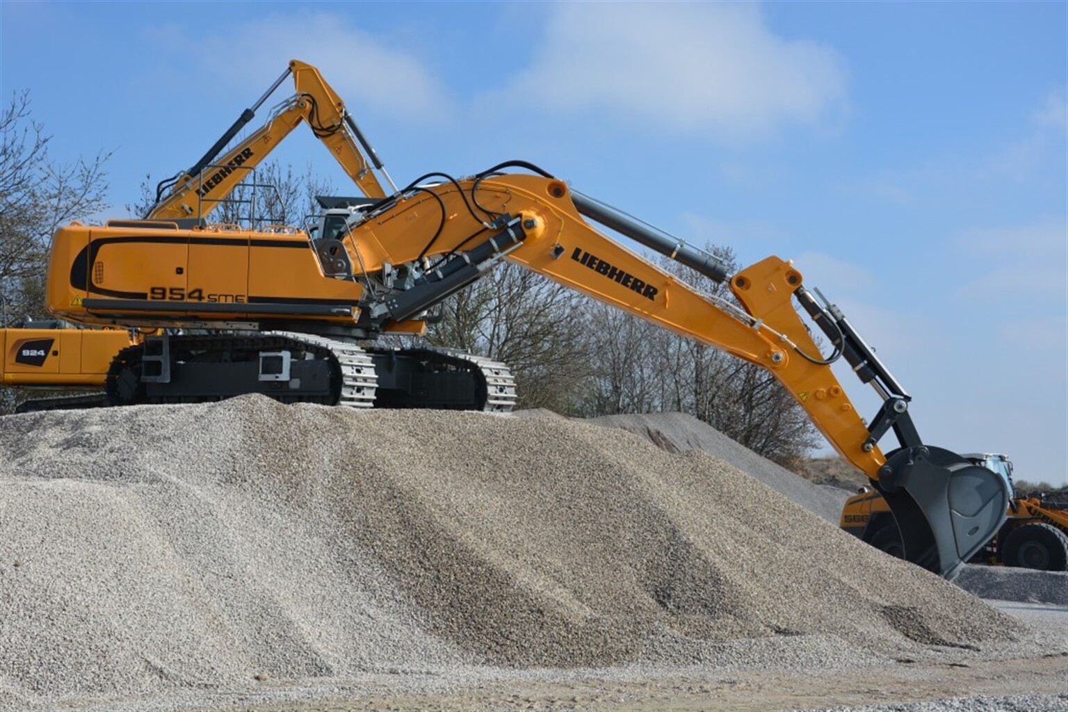Liebherr demonstrates machines for less regulated markets