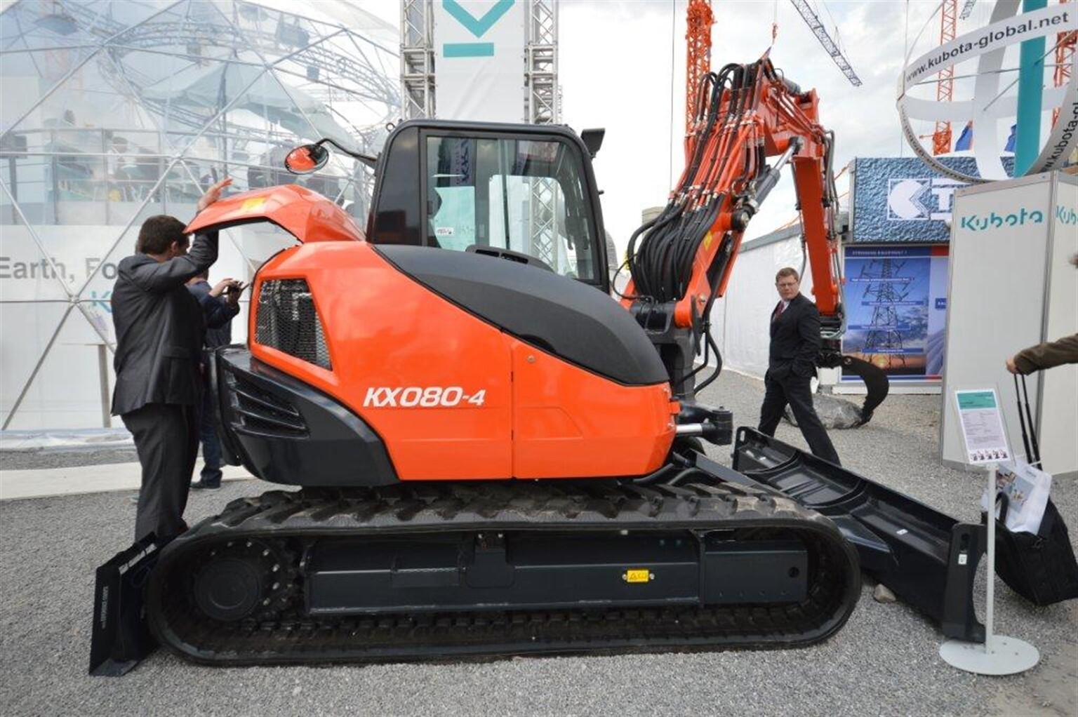 New Kubota 8 tonner set to star at Plantworx