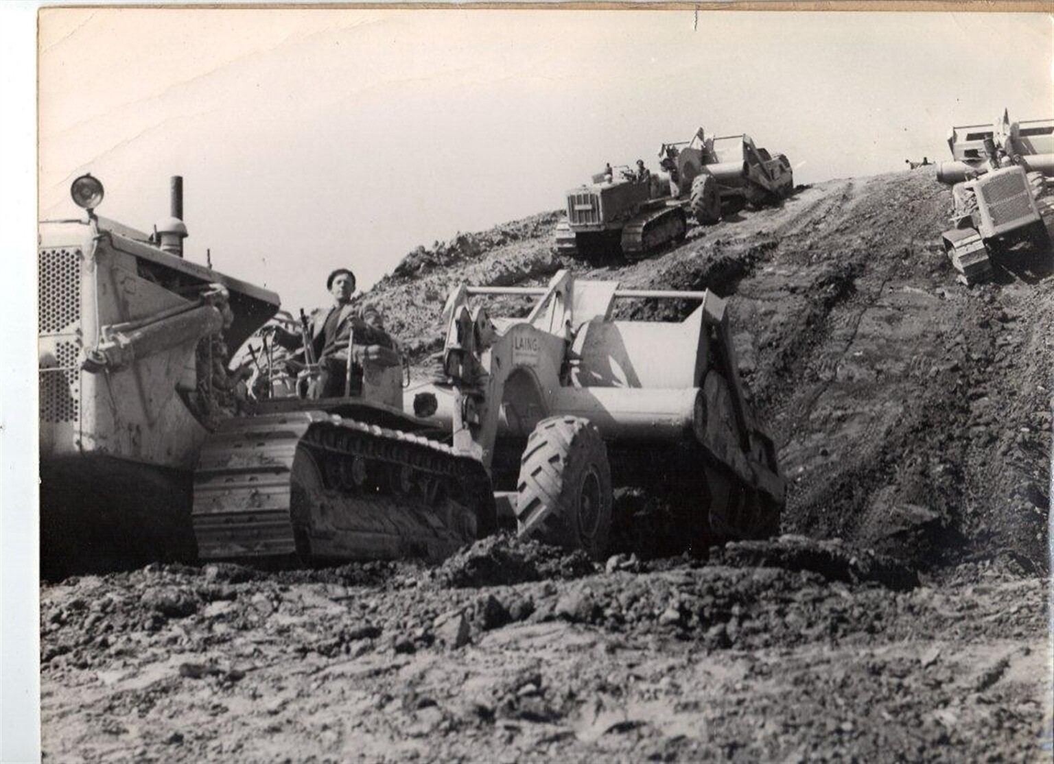 Building the M1 motorway