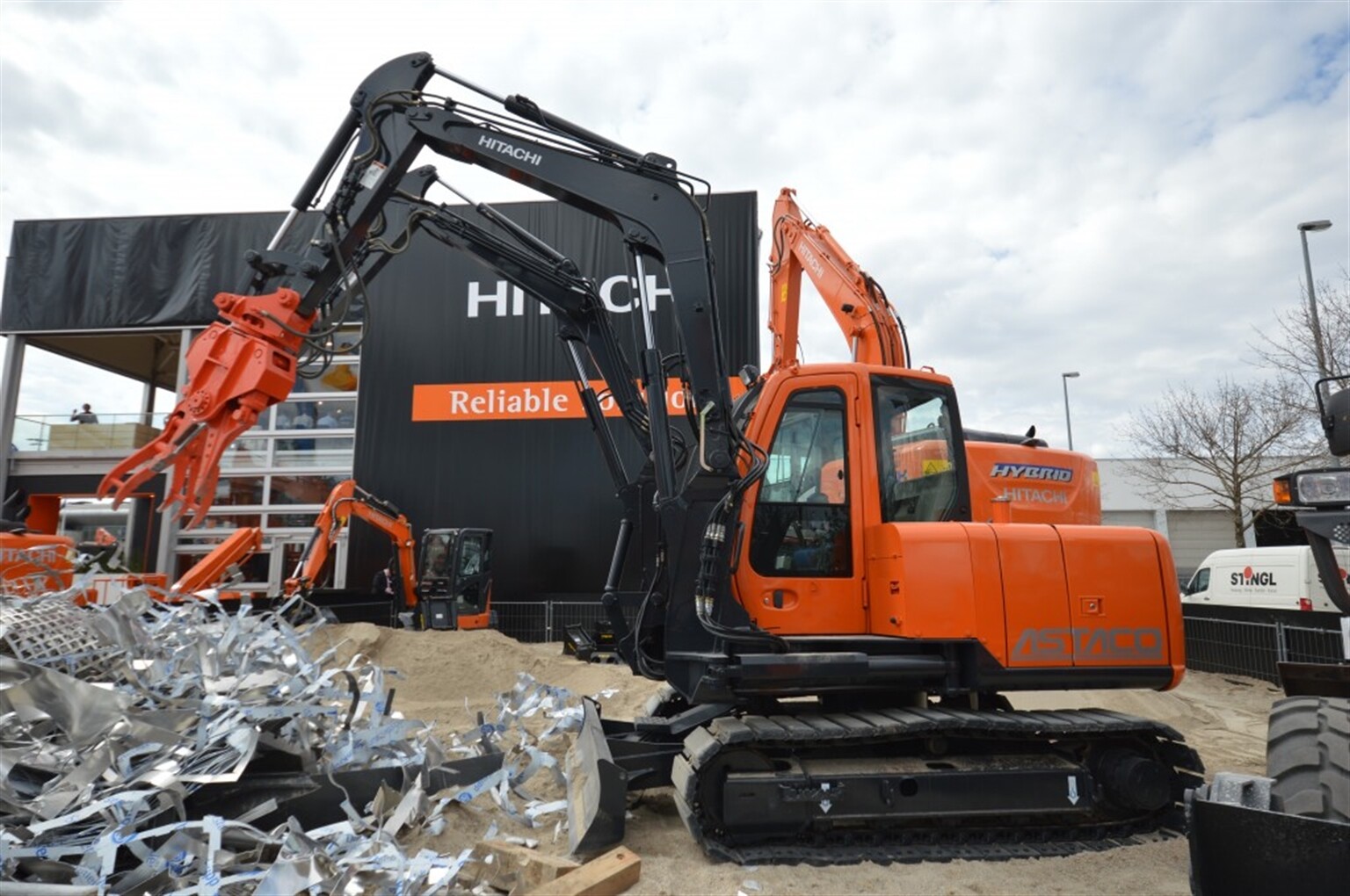 Twin arm Hitachi rescue machine like a modern day Transformer (Blog Post Re-Visited)