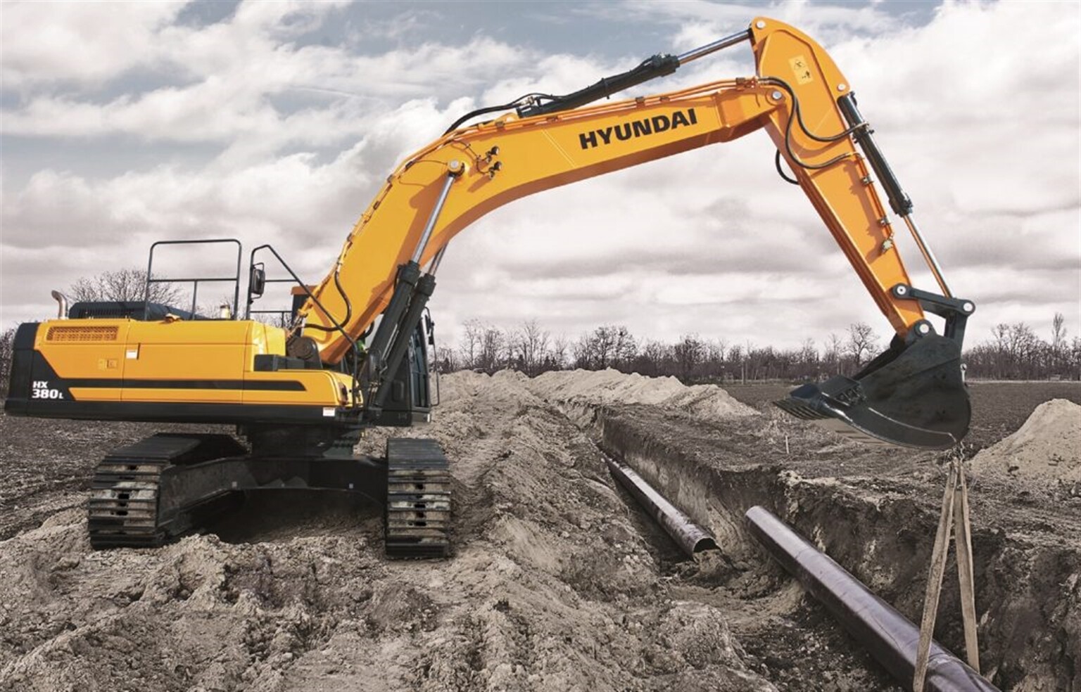 Hyundai Heavy Industries Fill the Gap with New HX380L