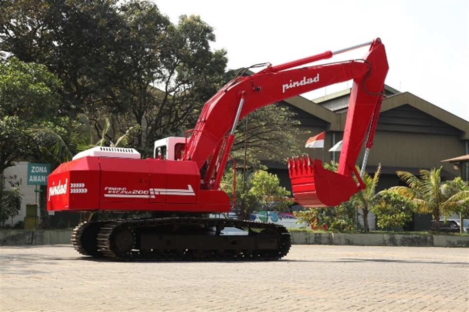 Pindad excavator anyone?