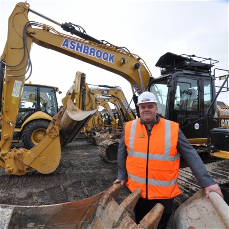 Ashbrook Plant Hire spreads Xmas joy by saving workers jobs
