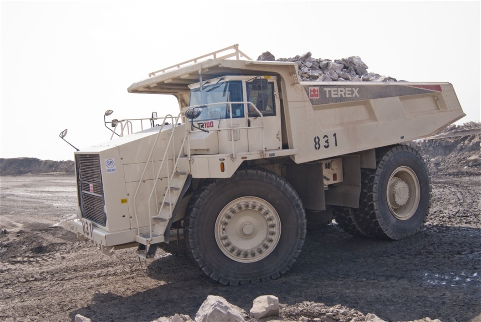 Twenty Terex TR100 trucks for largest quarry in Middle East
