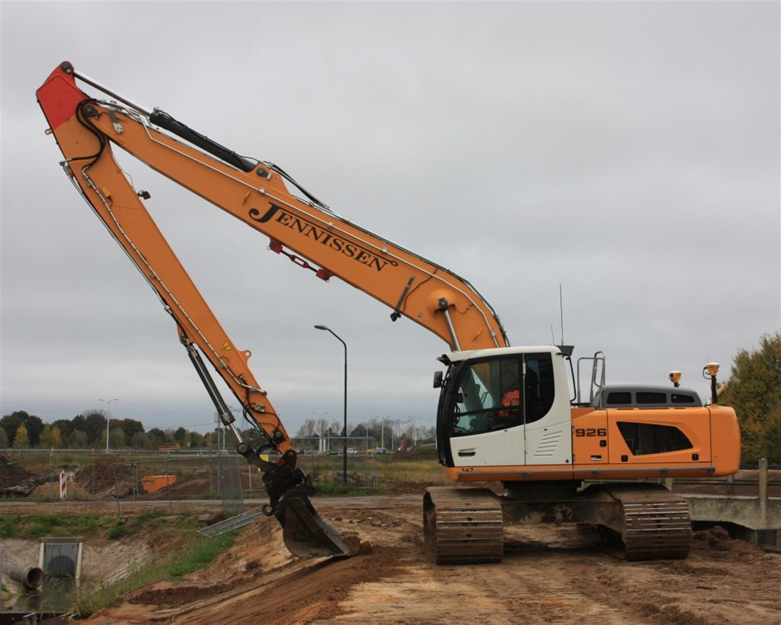 Liebherr special application machine proves its metal