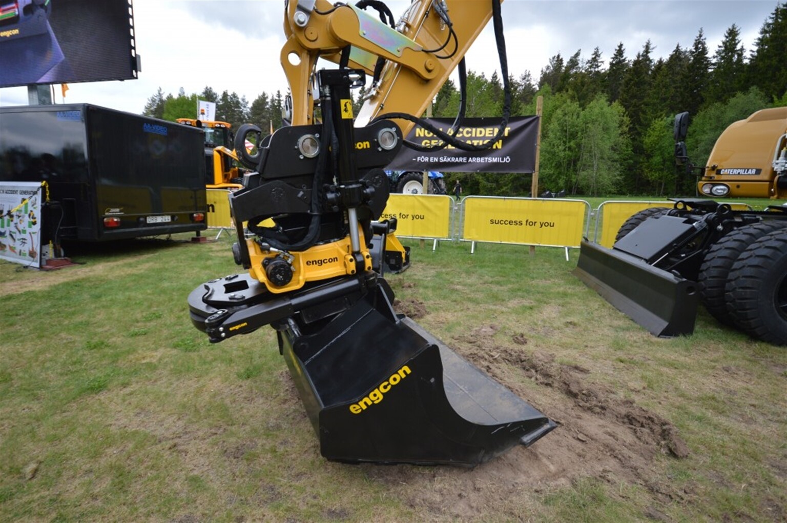 Engcon Q-Safe probably the safest quick hitch in the world