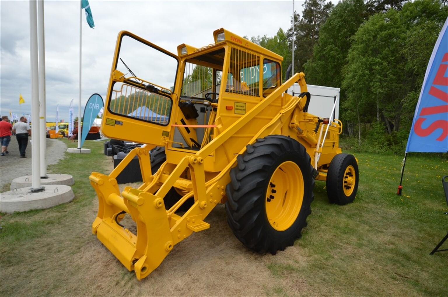 Classic restoration of an iconic Volvo Loader at MaskinExpo