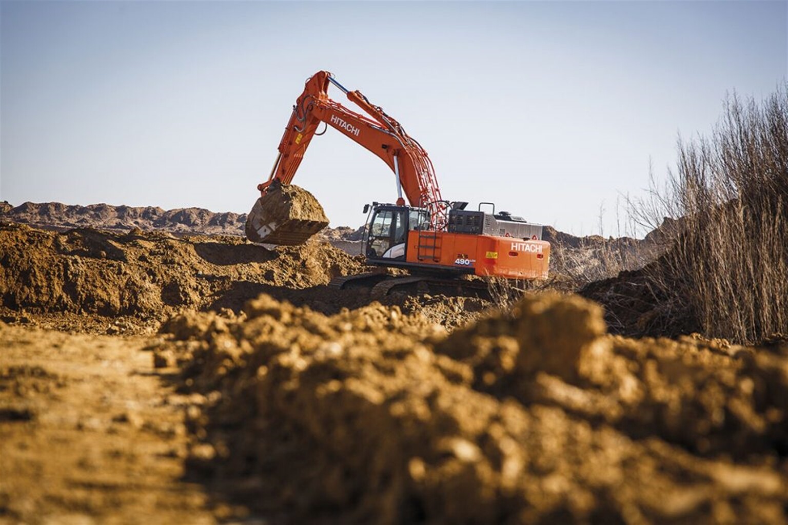 Hitachi ZX490LCH-6 is a 'Czech-Mate' for quarry