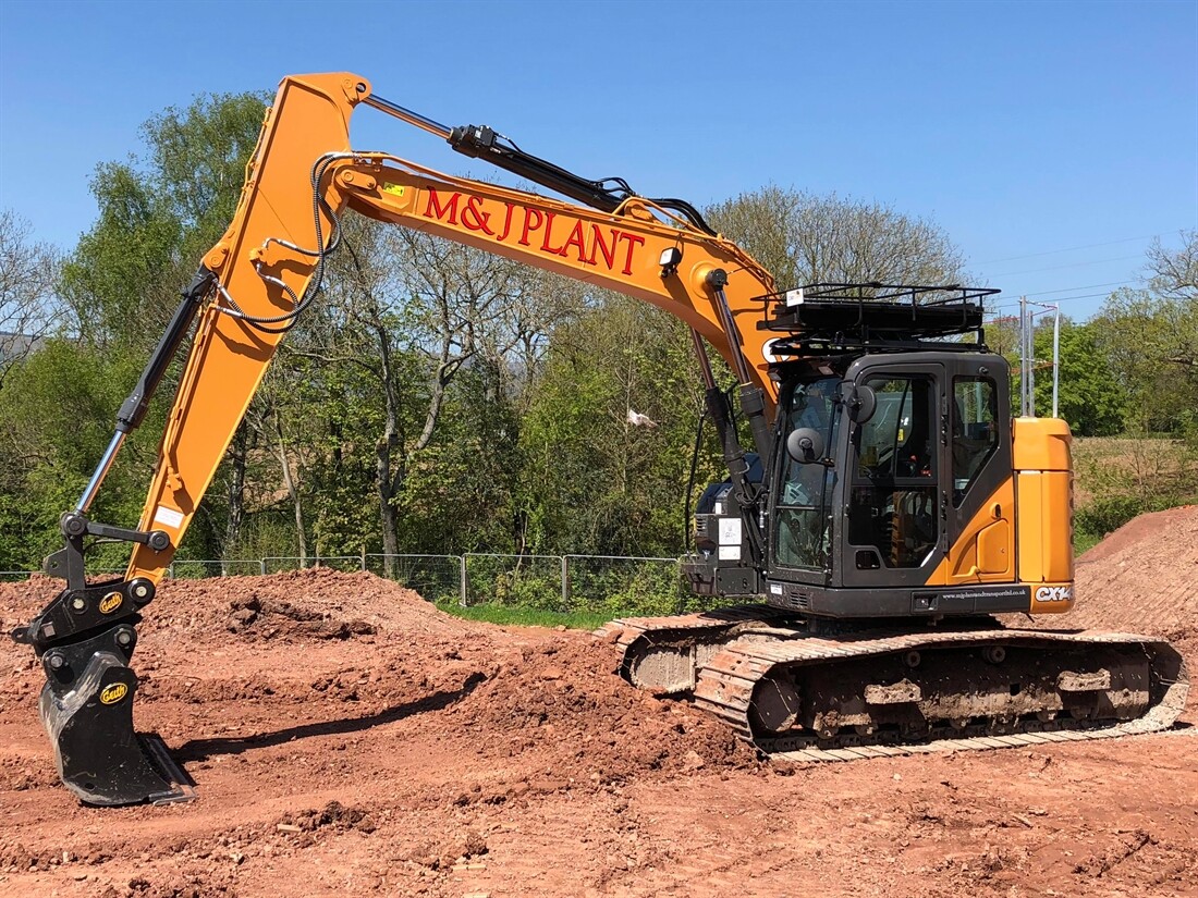 CASE short radius comes up trumps for M&J Plant