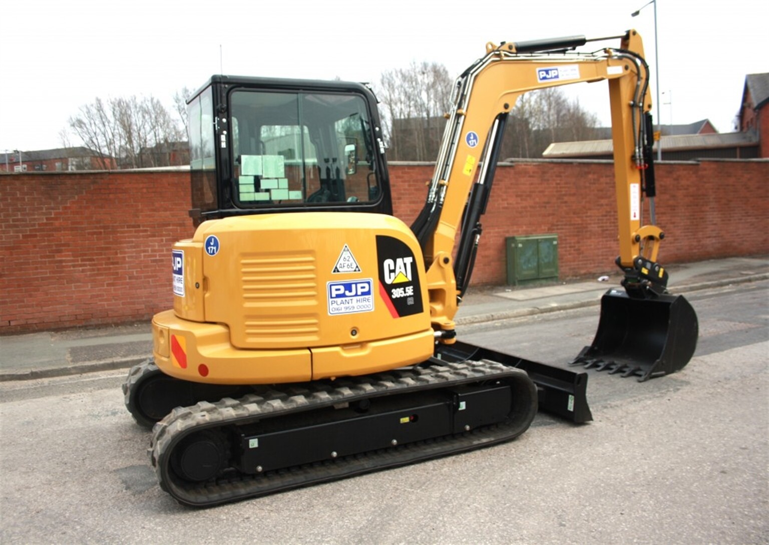 PJP Plant Hire opt for Cats latest 5 tonner