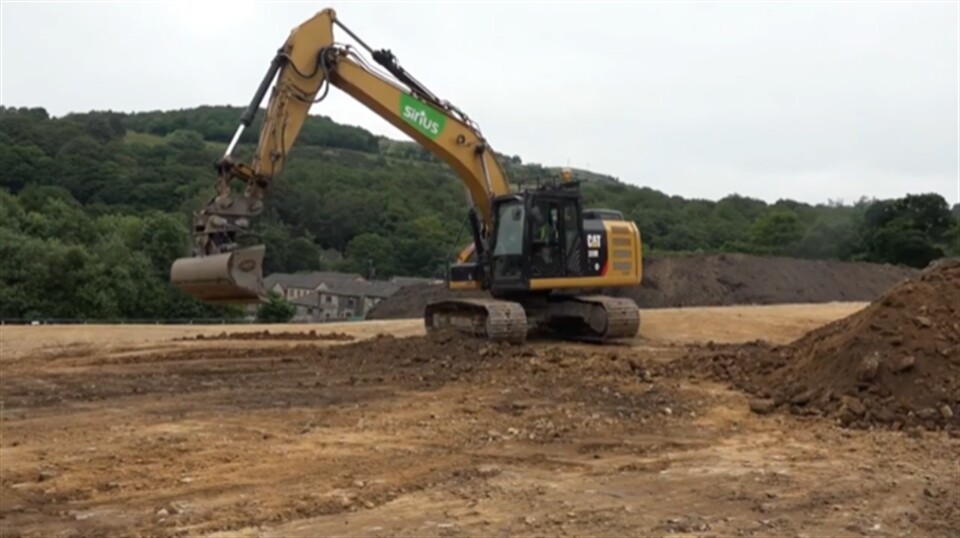Cat excavator with tilt bucket and Trimble works for Sirius