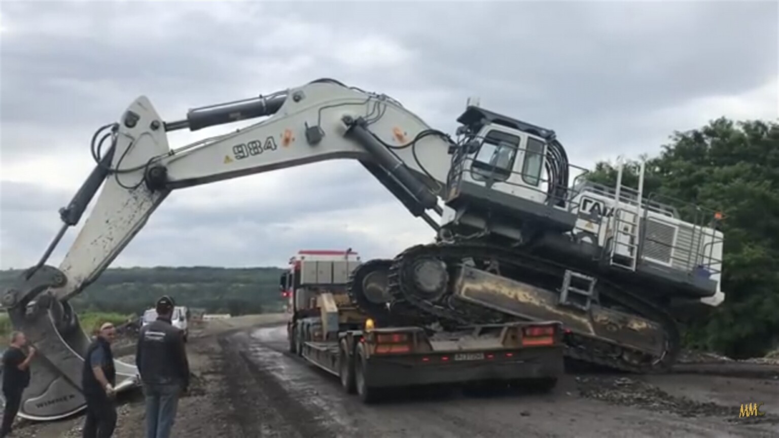 Heavyweight Liebherr over the side