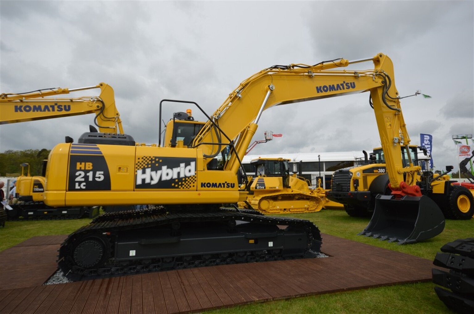 Digger set for a Hybrid experience