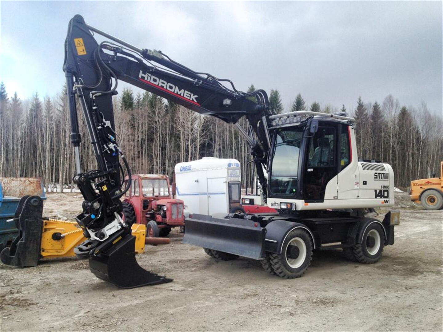 Classy Swedes put their own stamp on Turkish Hidromek excavators