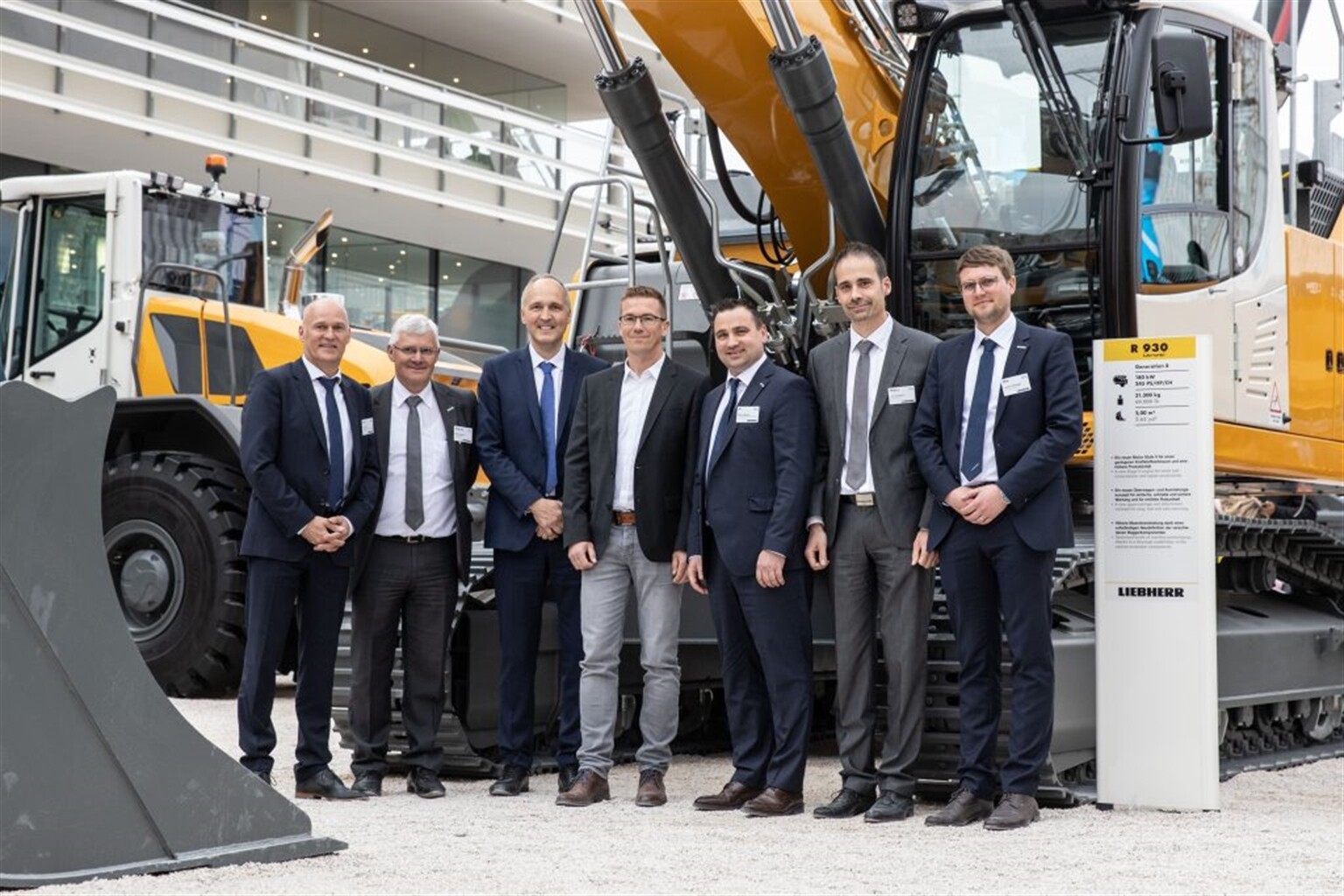 Five New Generation 8 crawler excavators for Meyer Erdbau GmbH & Co. KG