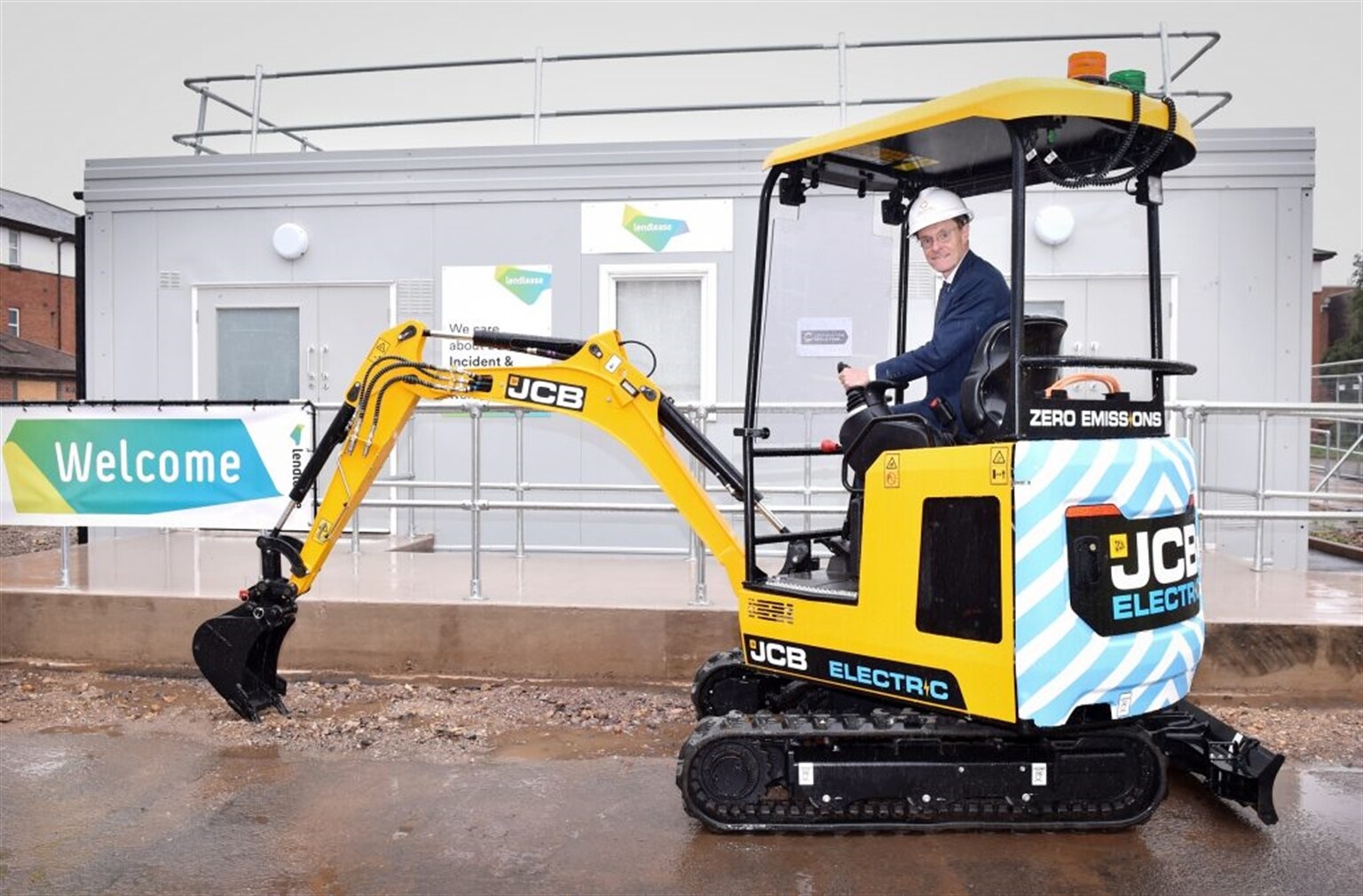 Mayor Praises Spark of Imagination by JCB