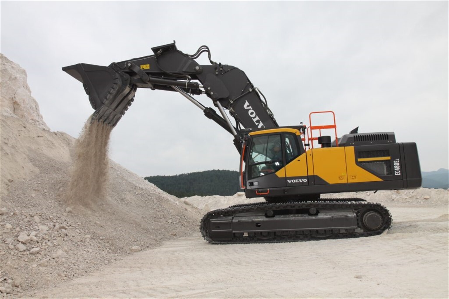 Europe's first Volvo front shovel makes an impact