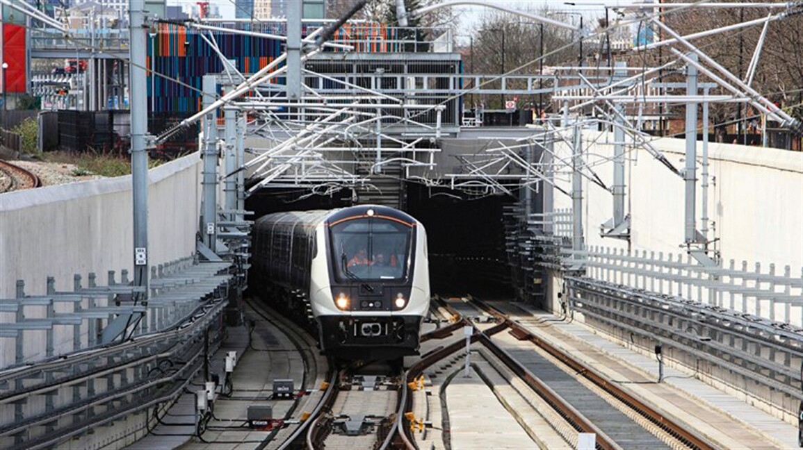 London Crossrail delayed  again