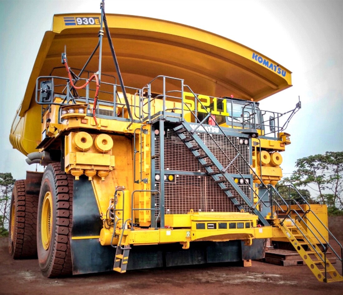 Komatsu trucks heading to Brazil