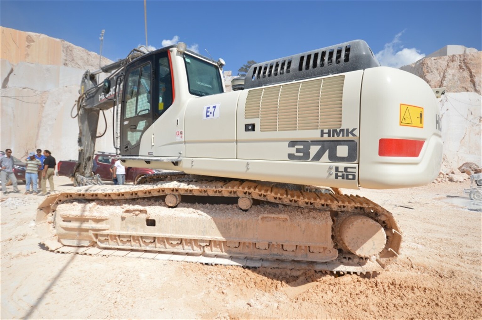 More marble quarry memories with Hidromek