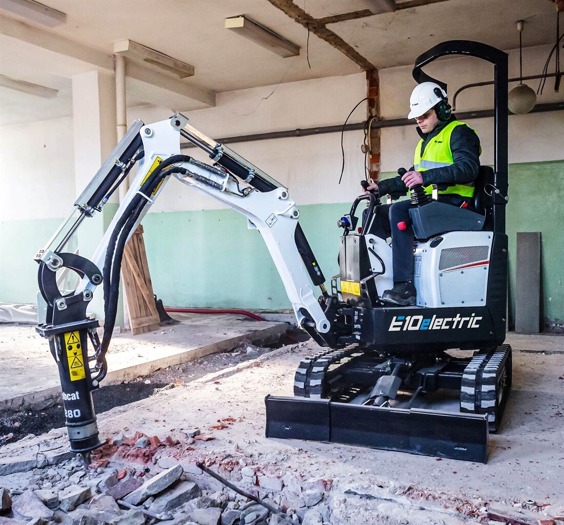 Debut for Bobcat E10e electric excavator