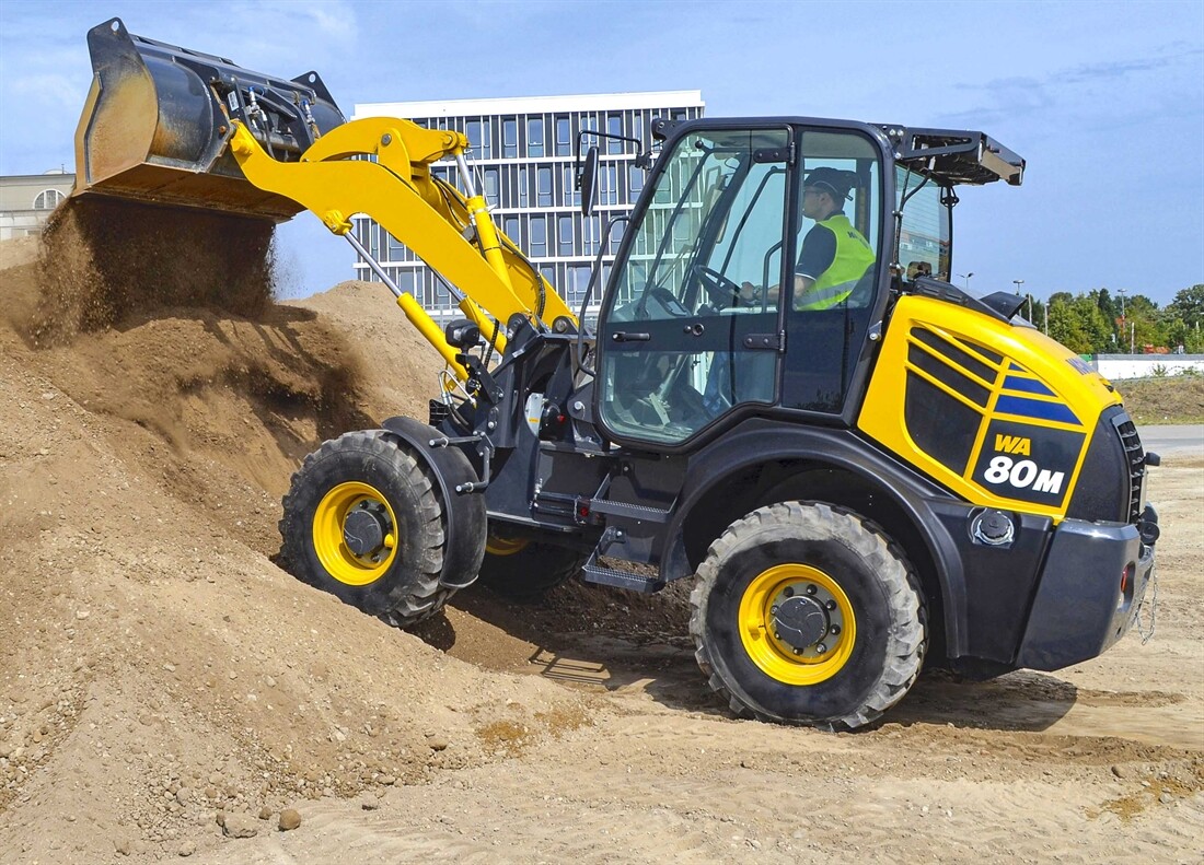 New Komatsu compact loader for Ireland