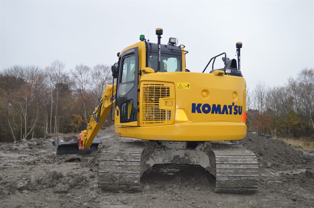 Komatsu on top of the game with Topcon