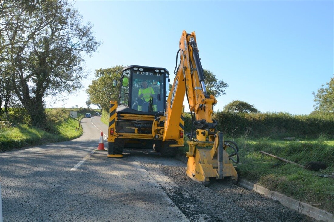 Backhoe Vs Excavator Control Pattern - which do you prefer?