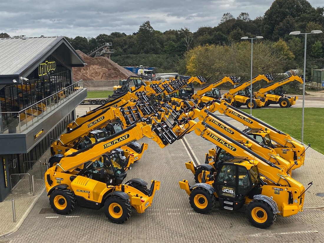 Tru Plant buys 30 JCB Loadall telescopic handlers