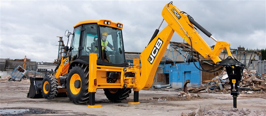 JCB announces $500,000 donation of kit to Phillipines disaster