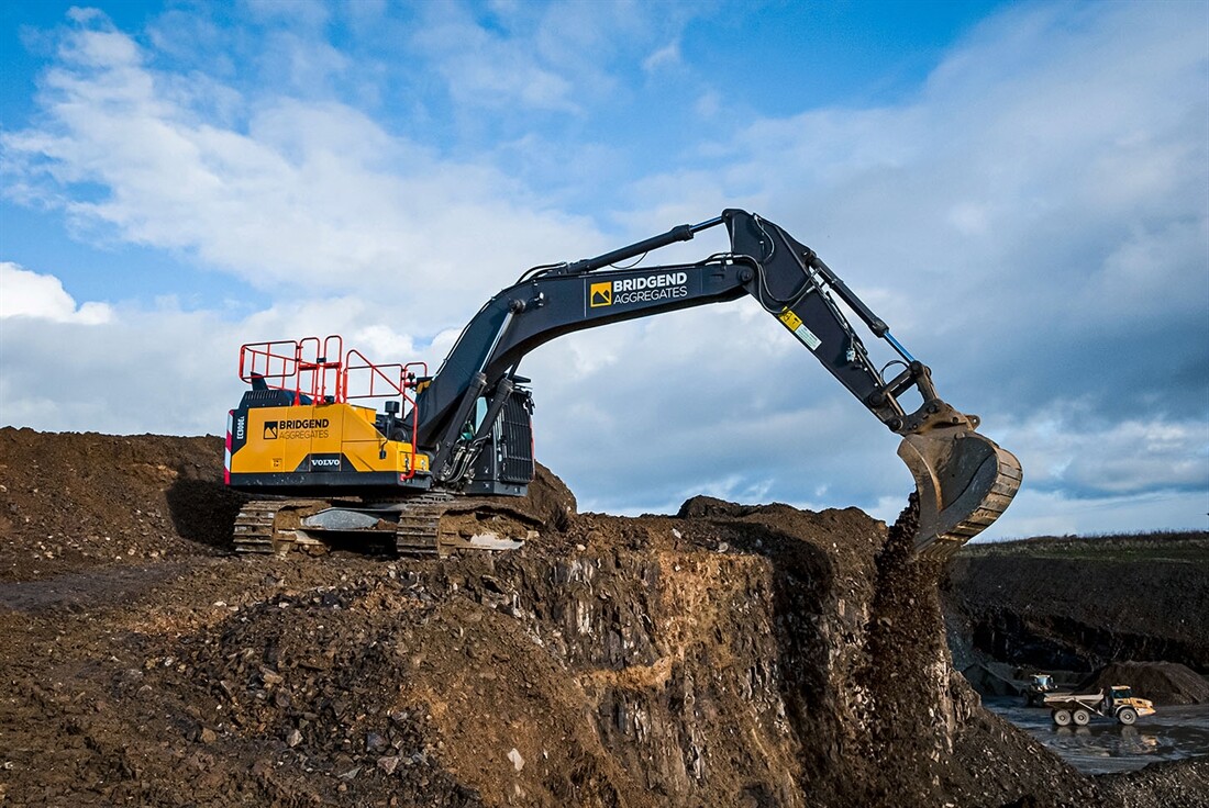 Bridgend Aggregates buys first Volvo excavator