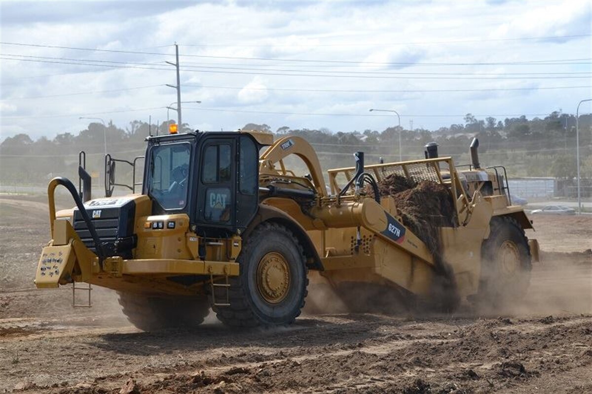 New Cat H Series motor scrapers get to work for TRN down under