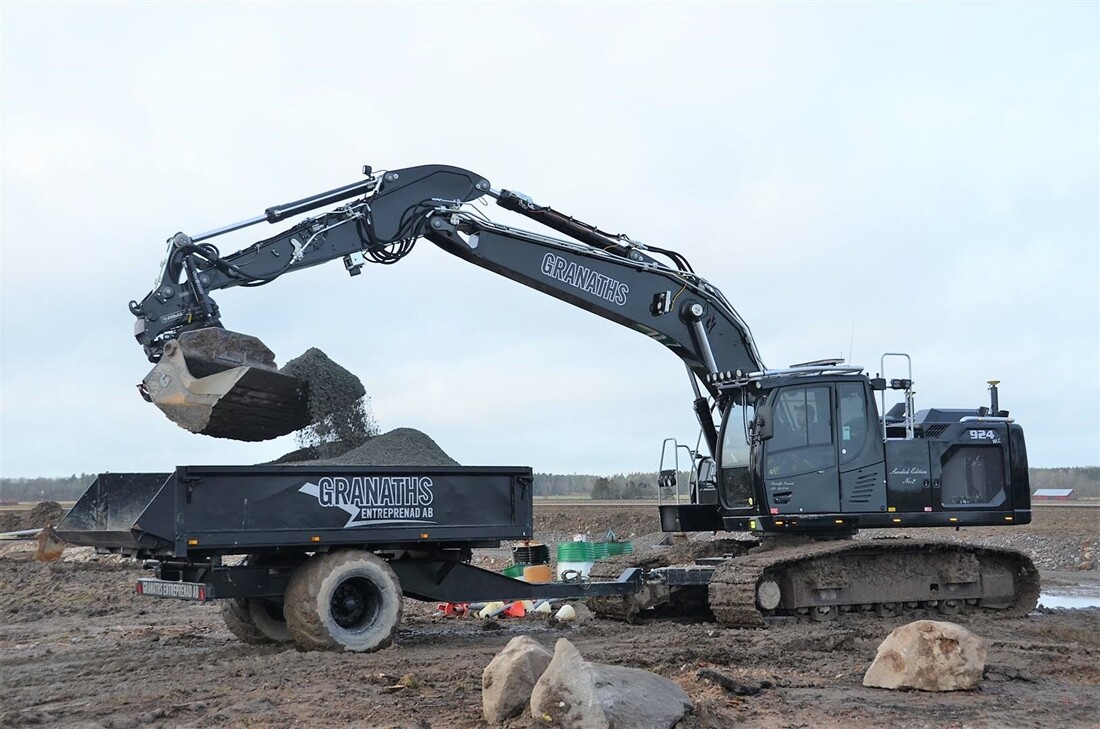 La nuova generazione di escavatori cingolati Liebherr progettati per il mercato svedese 2273_big