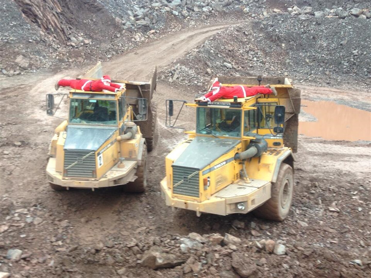 Santa commissions Volvo ADTs to get the job done