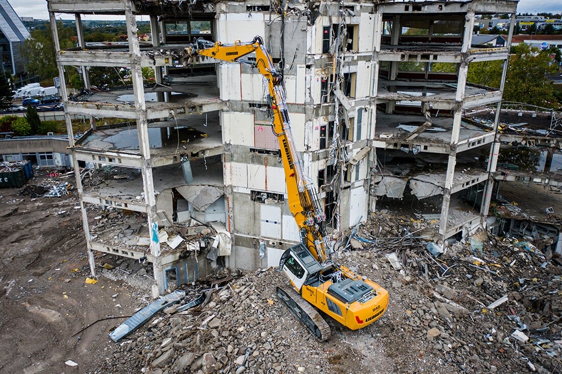 Liebherr's new demolition excavator