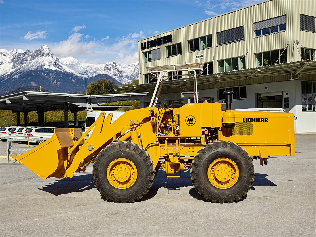 Liebherr restores 1960s loader prototype