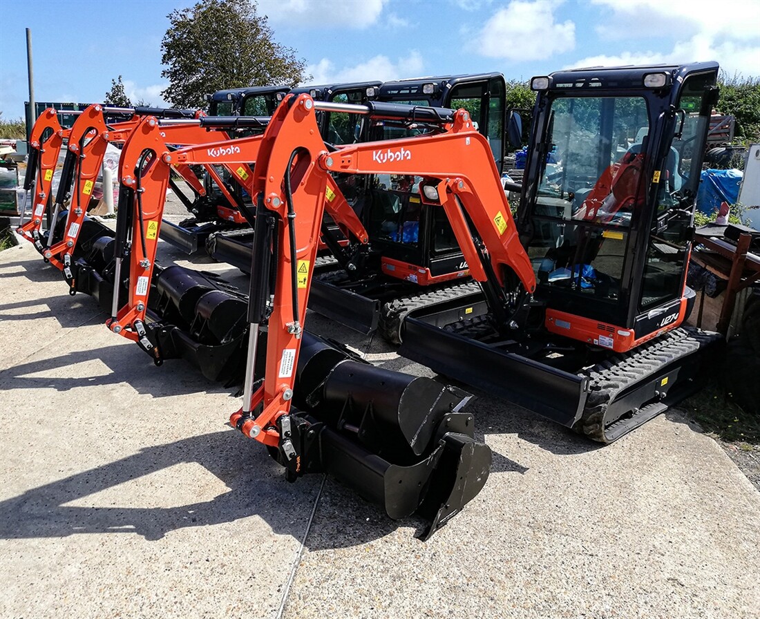 Kubota dealer hits 100% market share