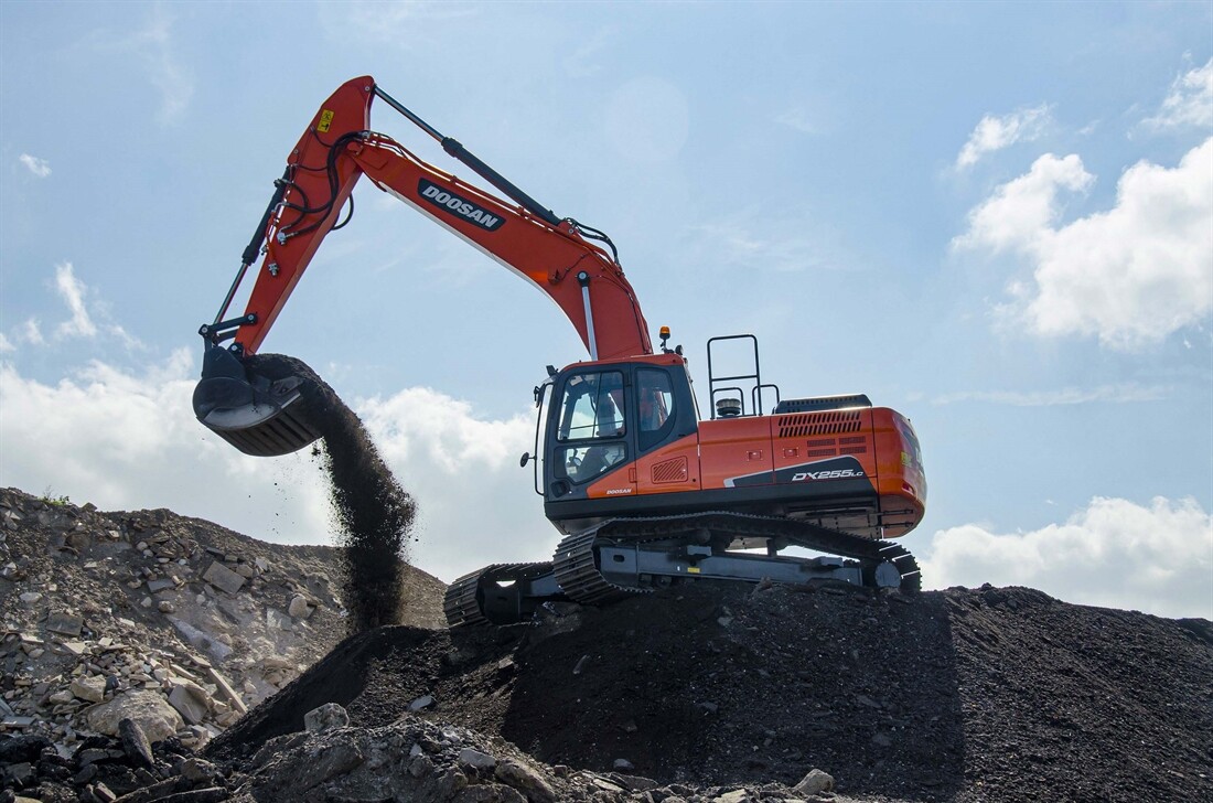 Doosan offered with ready kit for Leica system