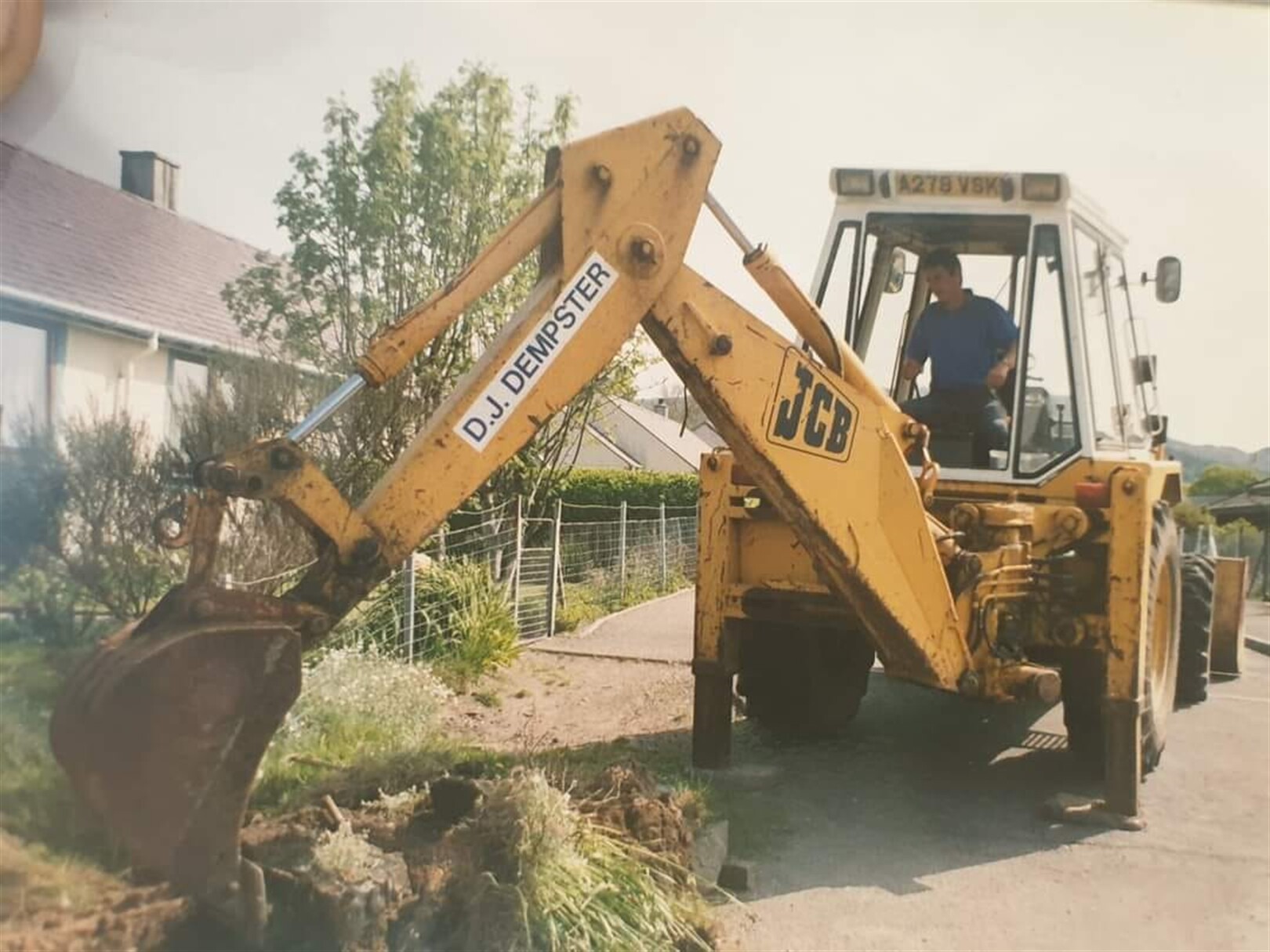 The Search is on for a Fathers JCB