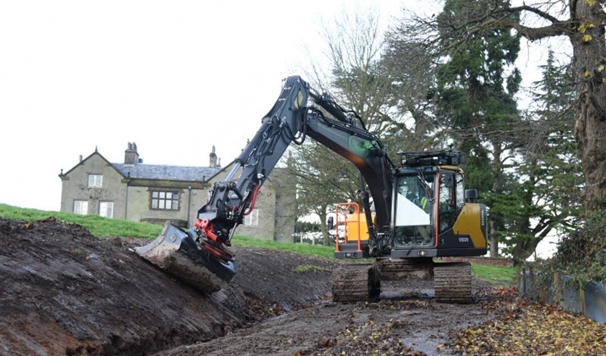 Volvo diggers offered with Rototilt tilt-rotators