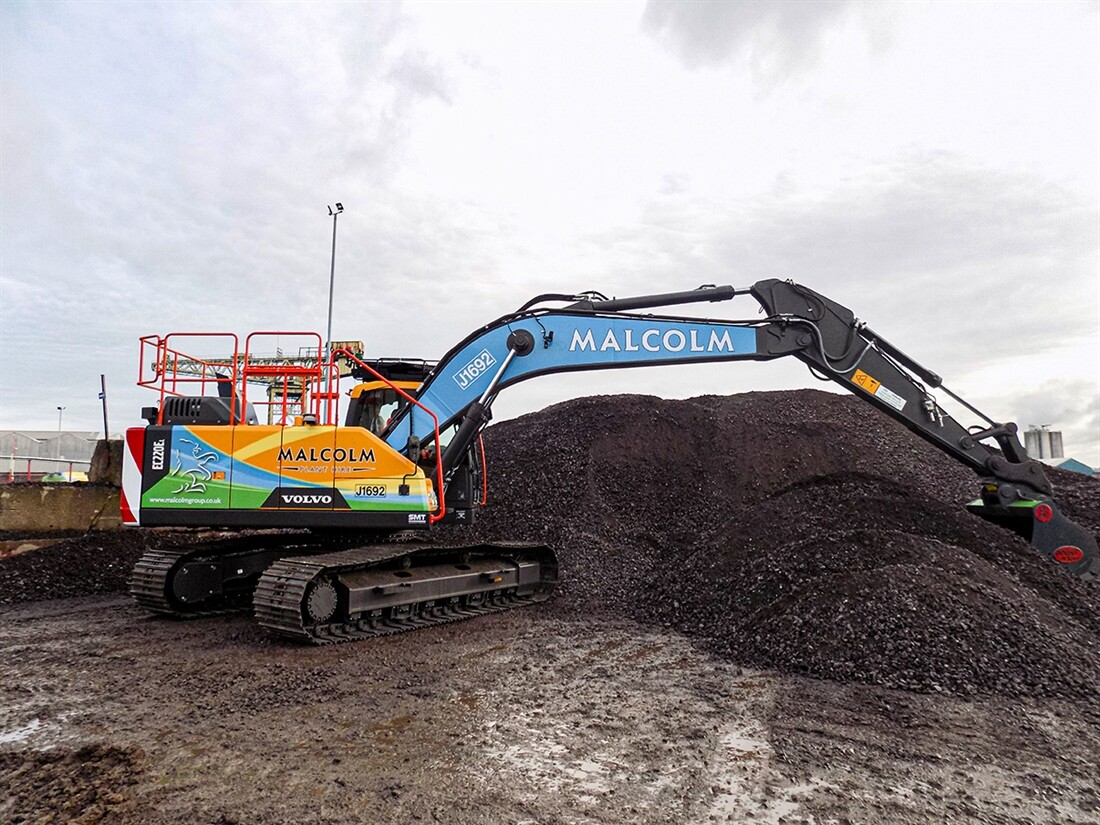 Malcolm Groups six new Volvo diggers