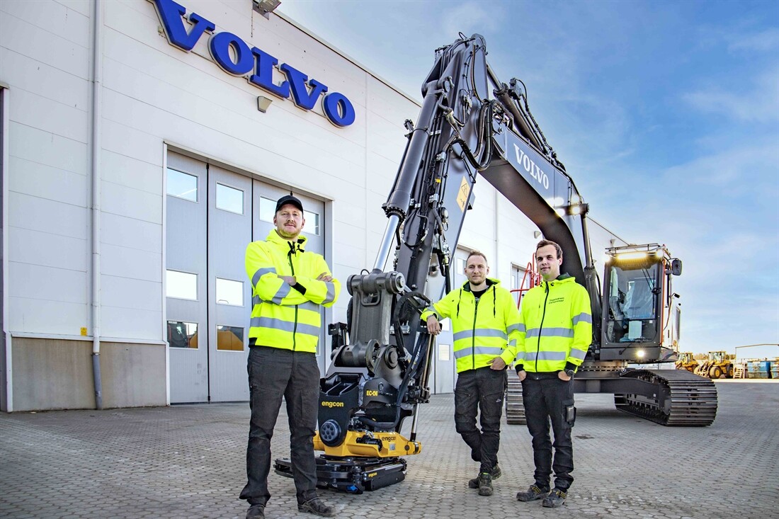 Volvo Smart Connect excavator with Engcon kit